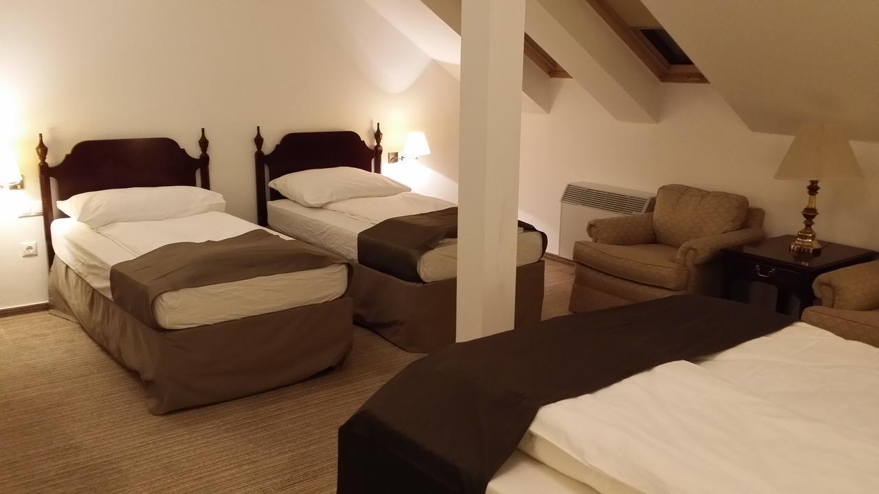 Opera Loft Rooms And Apartments Budapesta Exterior foto