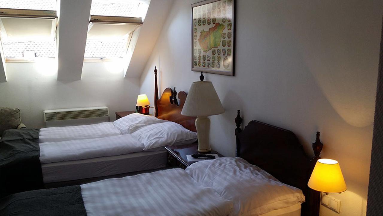 Opera Loft Rooms And Apartments Budapesta Exterior foto